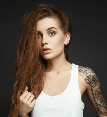 meet-artist-with-bg-two